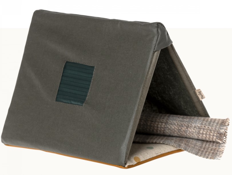 Single Tent