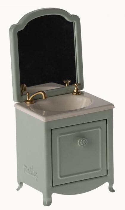 Mouse – Sink Dresser