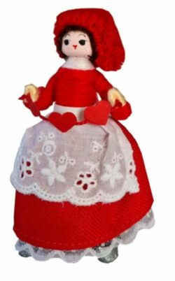 2024 Anne Beate Design - Wife with heart garland