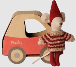 Christmas mouse, Little sister in car box
