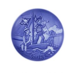 2013 Bing & Grondahl Childrens Day Plate - 'The little pirates'