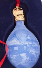 2005 Royal Copenhagen Christmas Drop