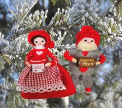 2023 Anne Beate Design - Santa Couple