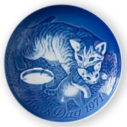 1971 "Cat and Kittens"