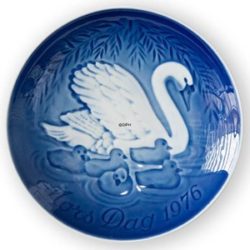 1976 "Swans"