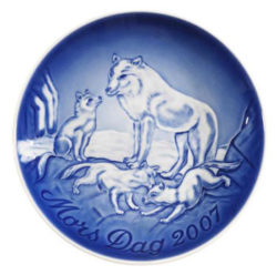 2007 "Artic Fox with Puppies"
