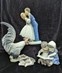 Figurines